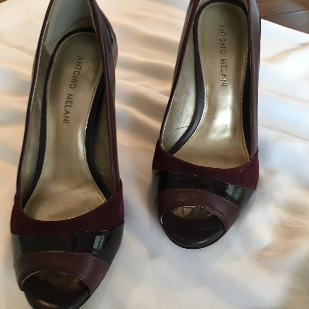 Shoes - Picture 5 of 6
